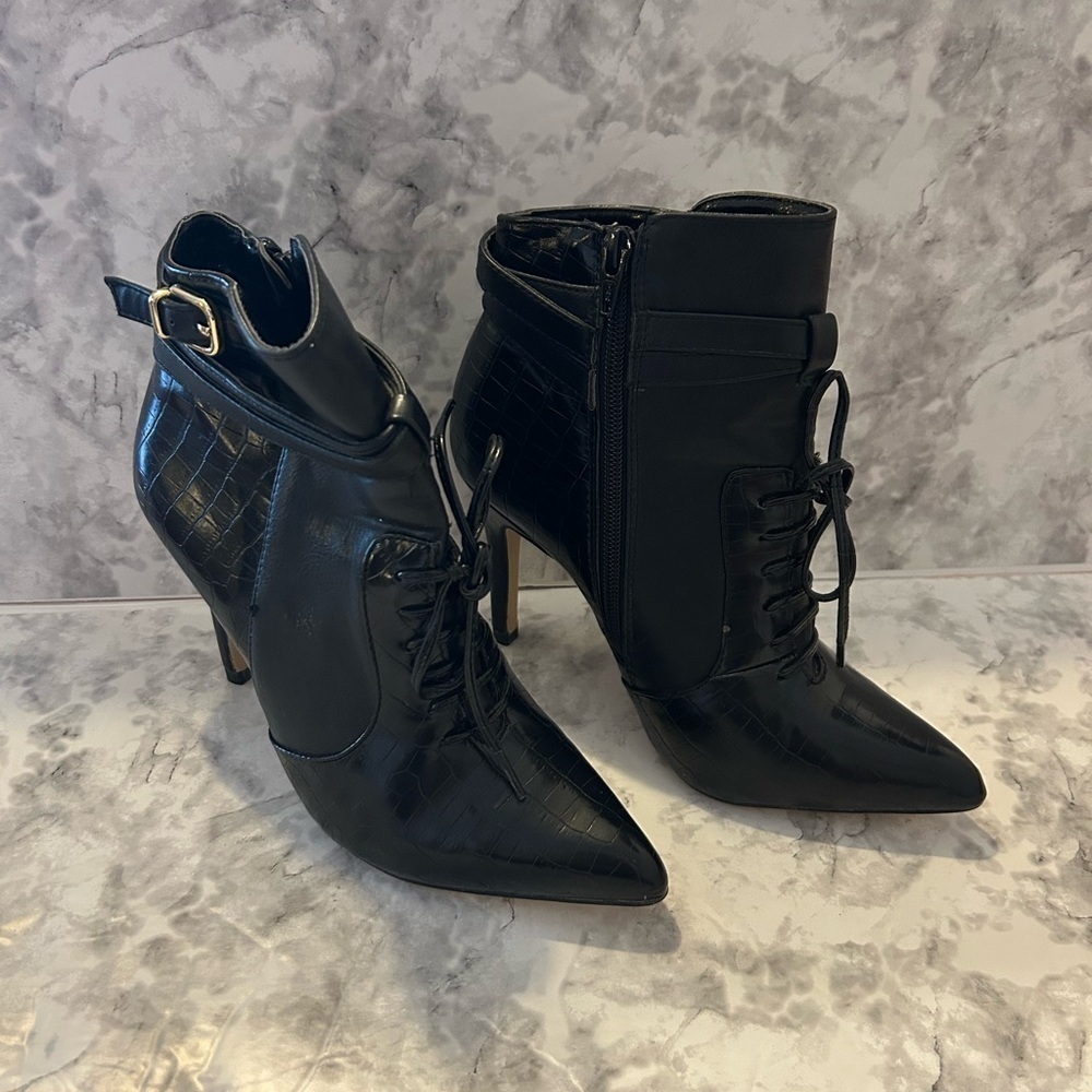 Altuzarra Black Leather Ankle Bootie Heels Size 7
